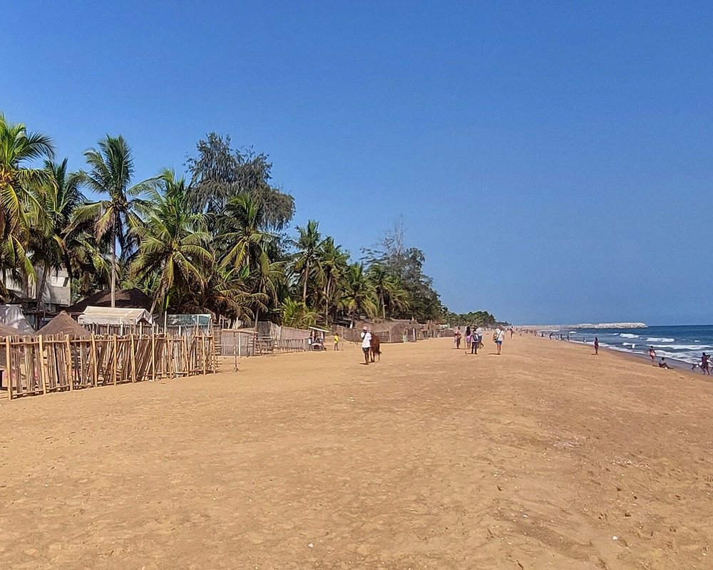 Plage de Grand-Bassam